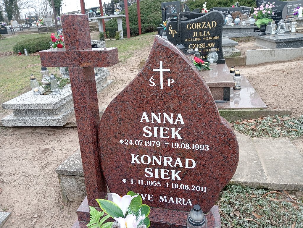 Anna Siek 1979 Czarnków - Grobonet - Wyszukiwarka osób pochowanych